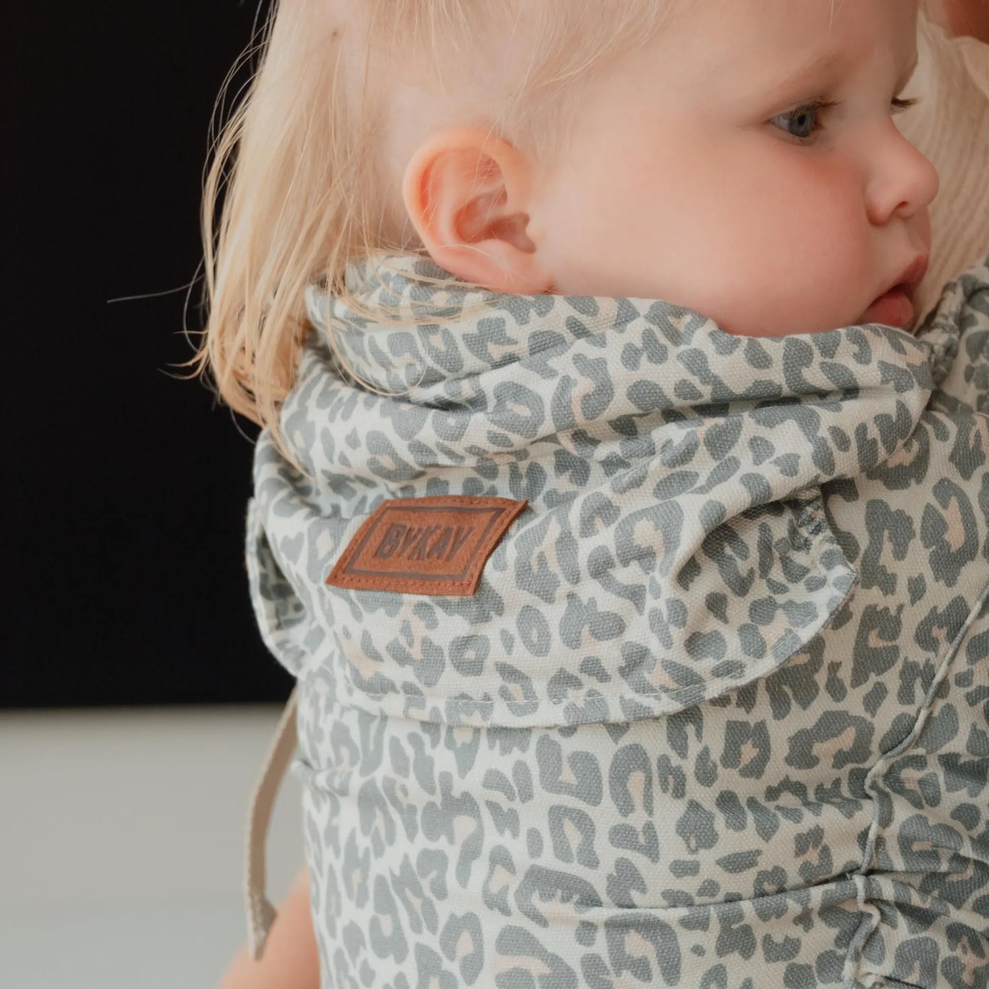 ByKay Click Carrier Deluxe Sand Leopard