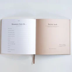 Eerste jaar invulboek Beigebrown