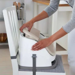Ingenuity babybase 2-in-1 stoelverhoger Brownie