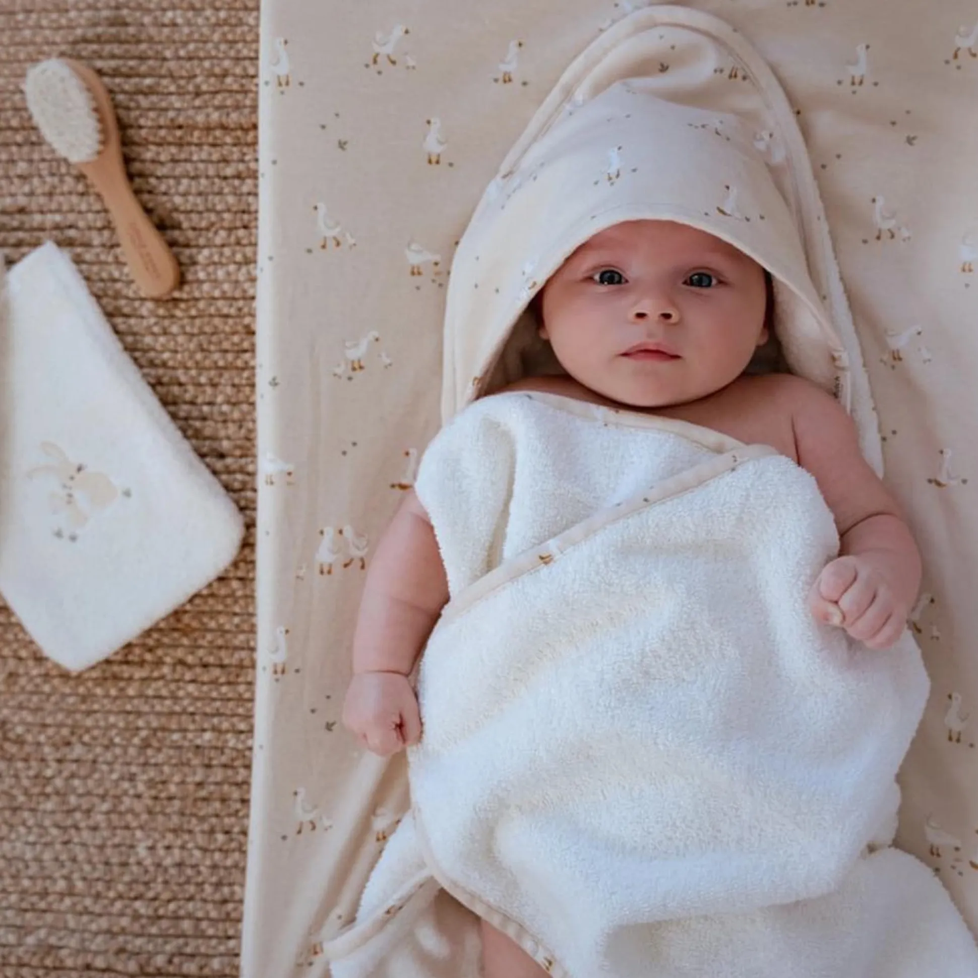 Little Dutch badcape Little Goose beige