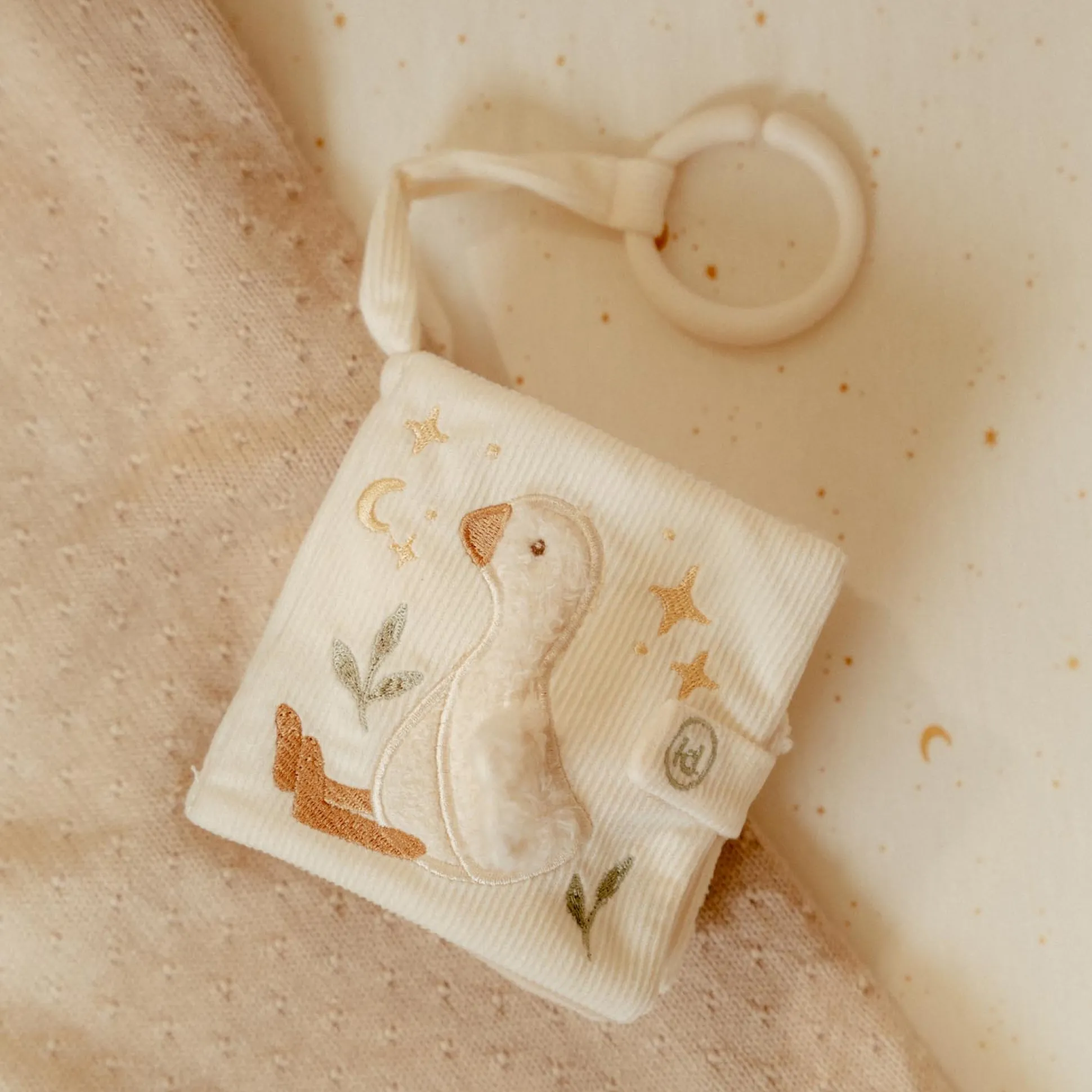 Little Dutch buggyboekje Newborn Naturals Goose Off-White