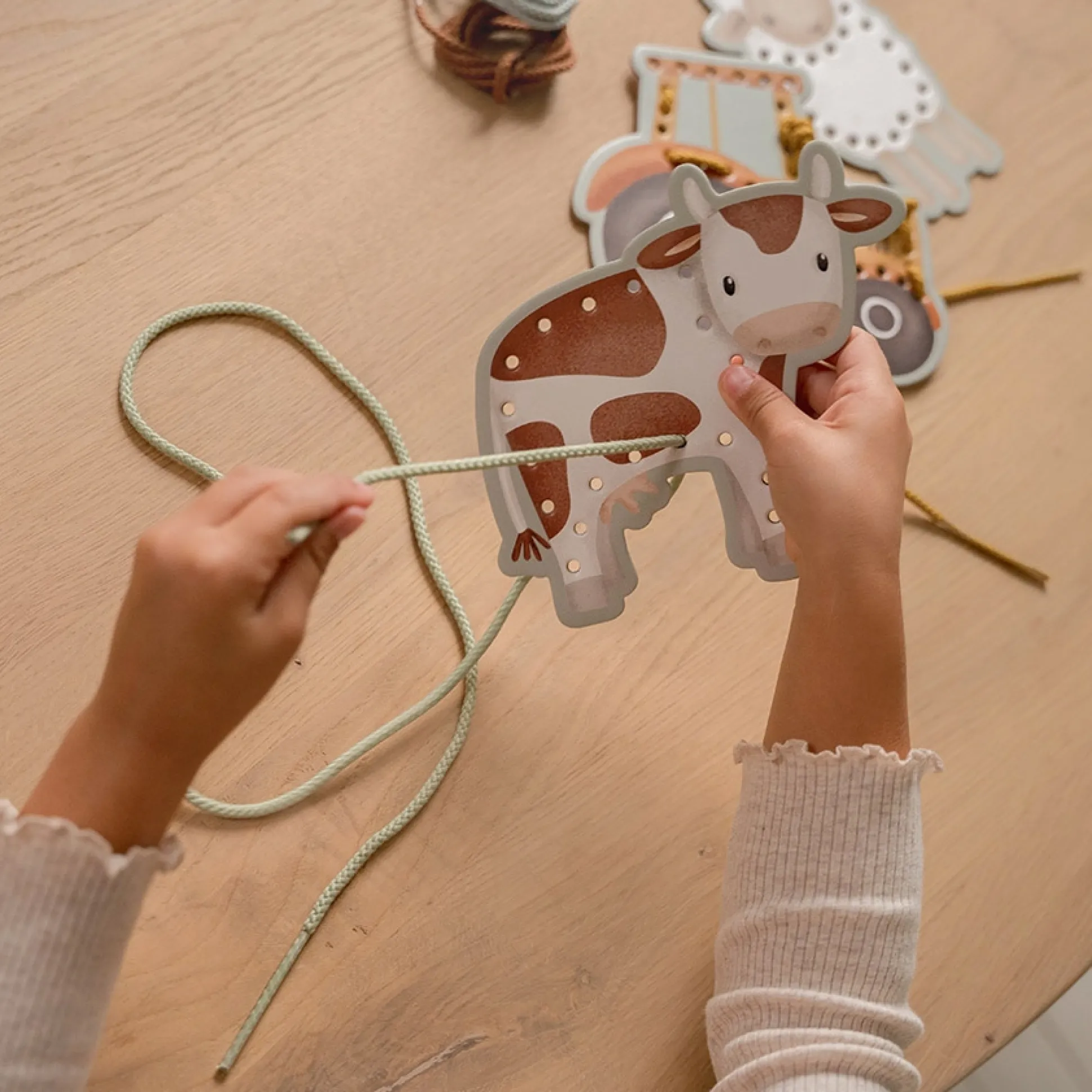 Little Dutch rijgkaarten Little Farm Multi