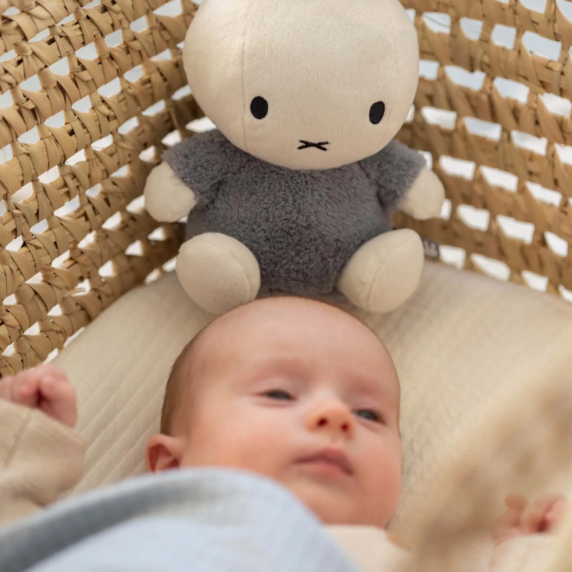 Nijntje knuffel Fluffy Blue 25cm Blue