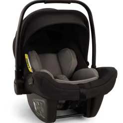 Nuna Pipa Next met Nuna Base Curv