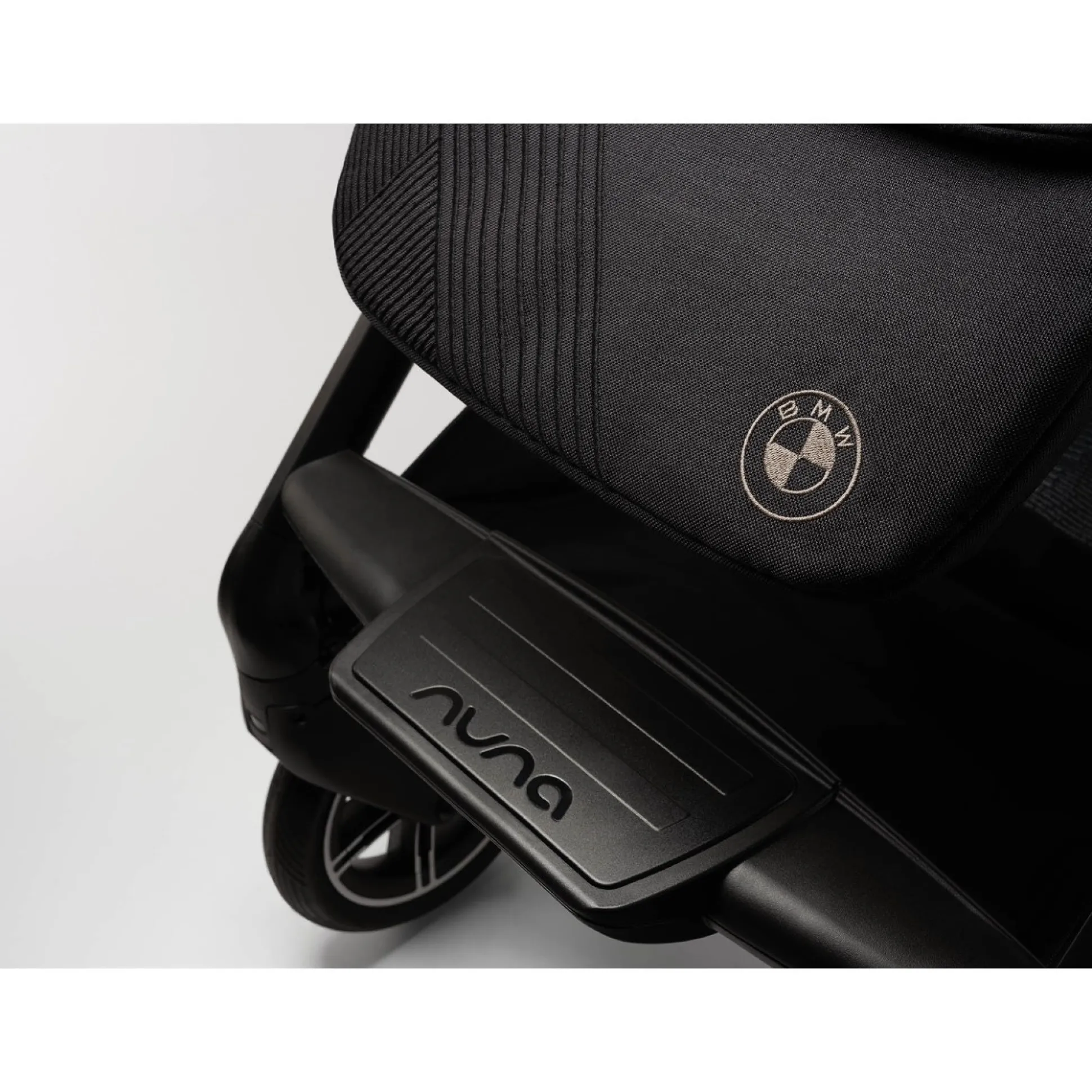 Nuna x BMW Mixx Next compleet Element