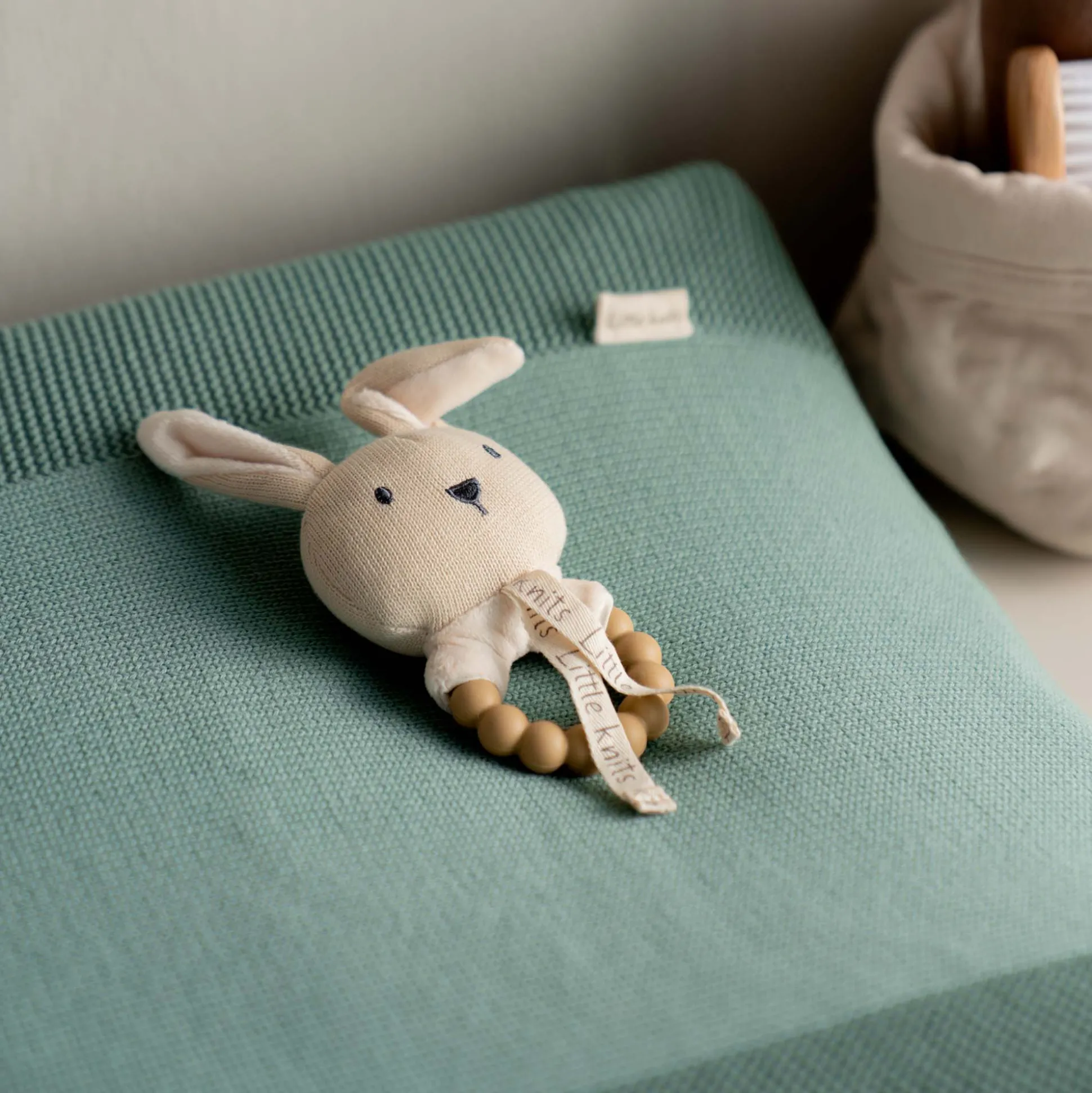 Prénatal aankleedkussenhoes Little Knits groen