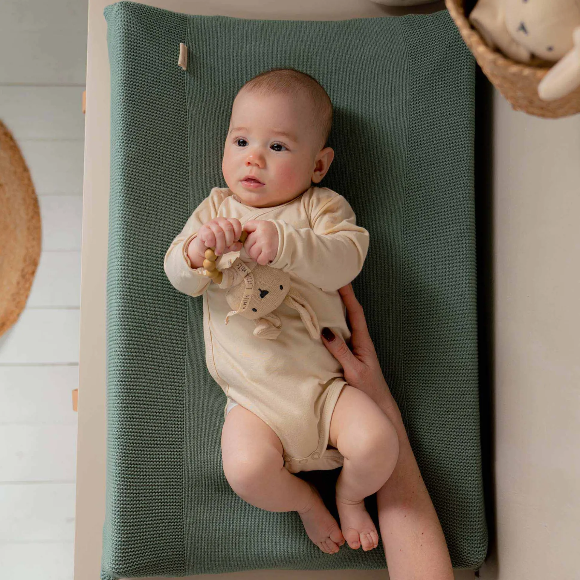 Prénatal aankleedkussenhoes Little Knits groen