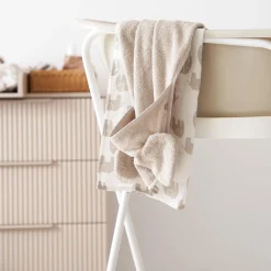 Prénatal badcape Otis Olifant grijs