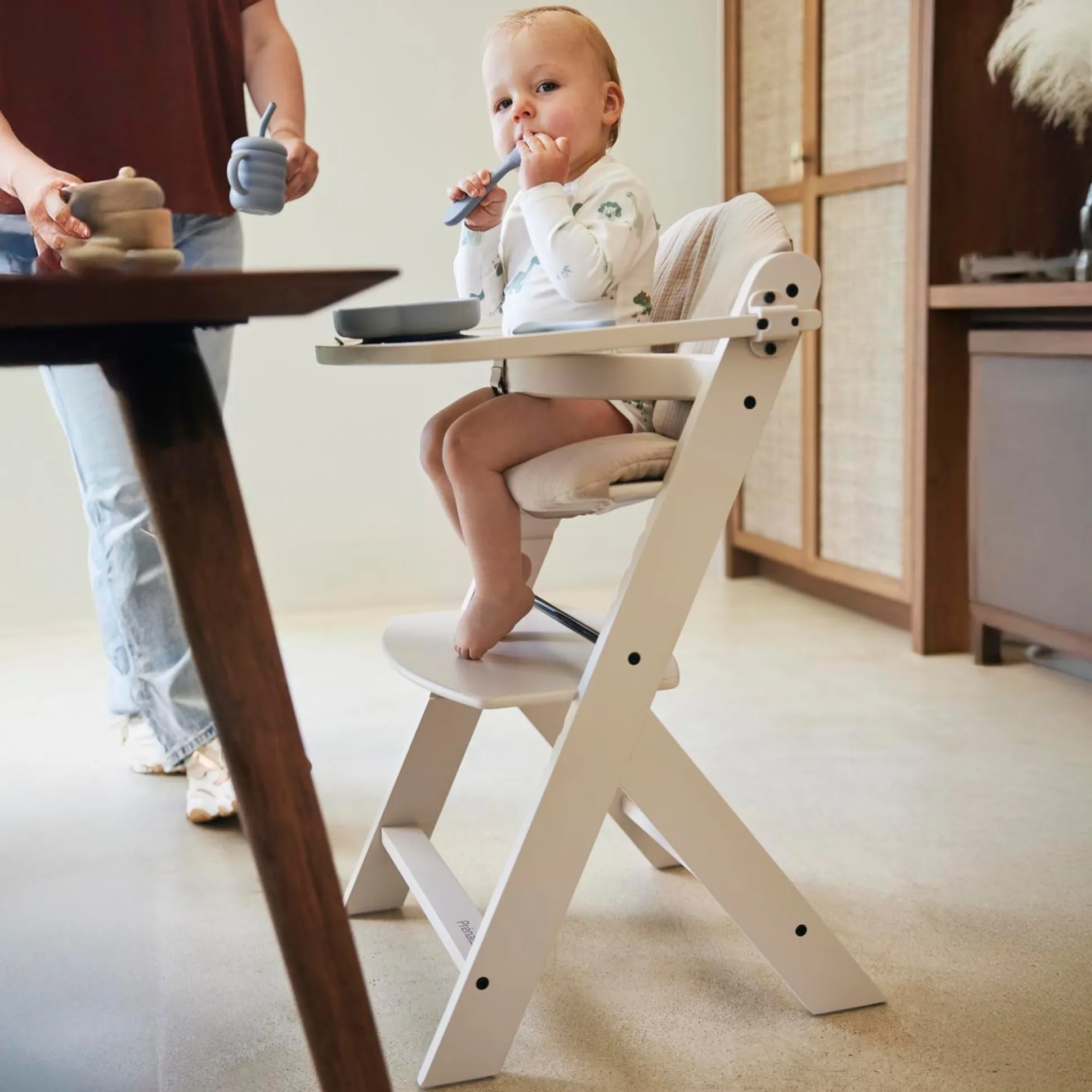 Prénatal houten kinderstoel Evan bundel wit