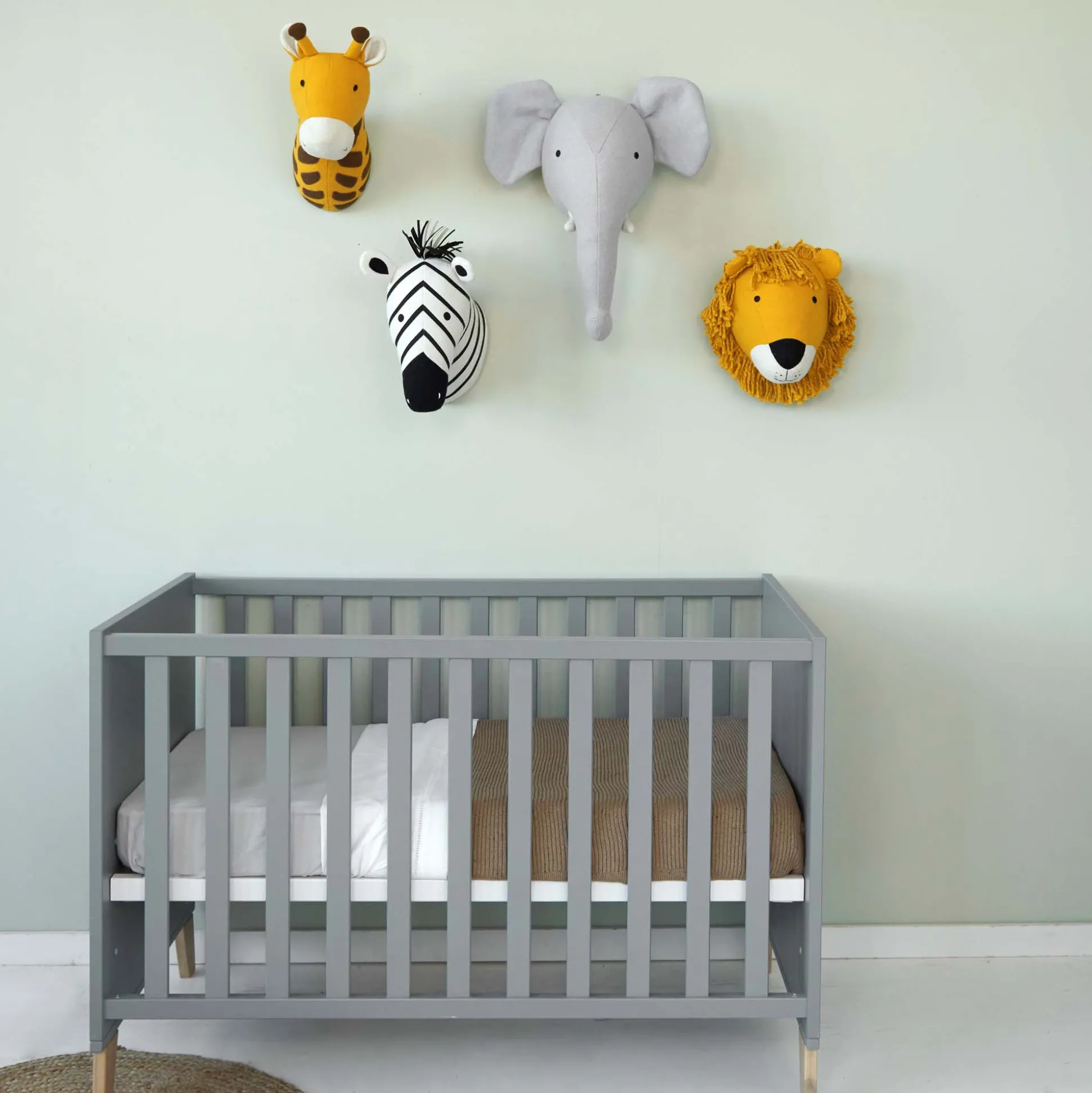 Prénatal muurkop olifant grijs