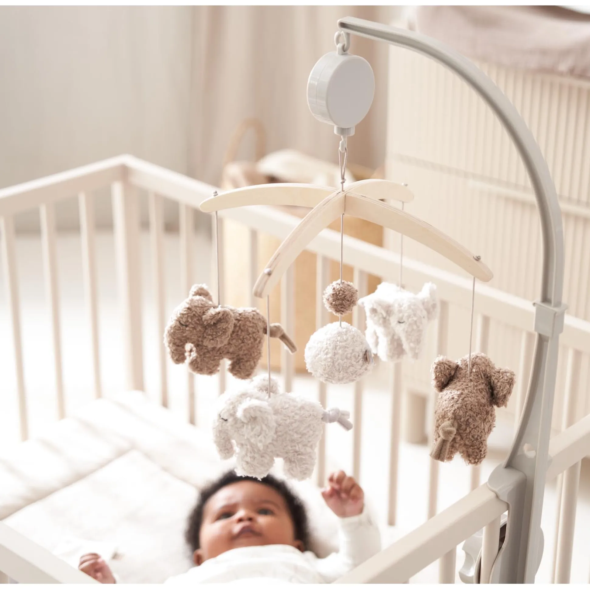 Prénatal muziekmobiel Otis de olifant Grey