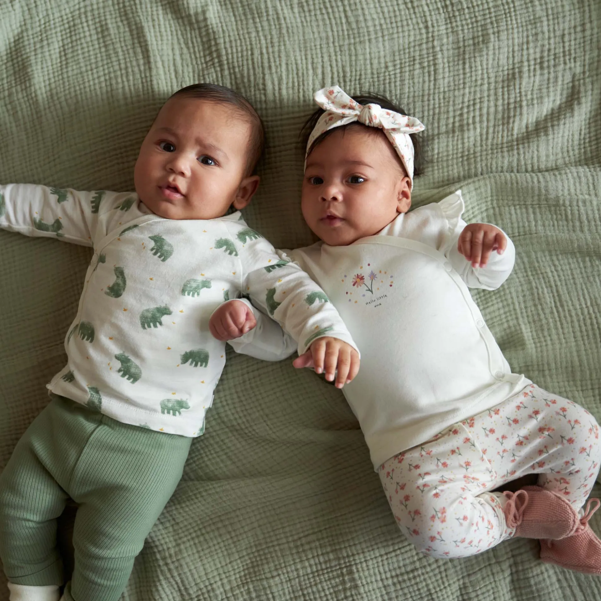 Prénatal newborn broek rib effen groen