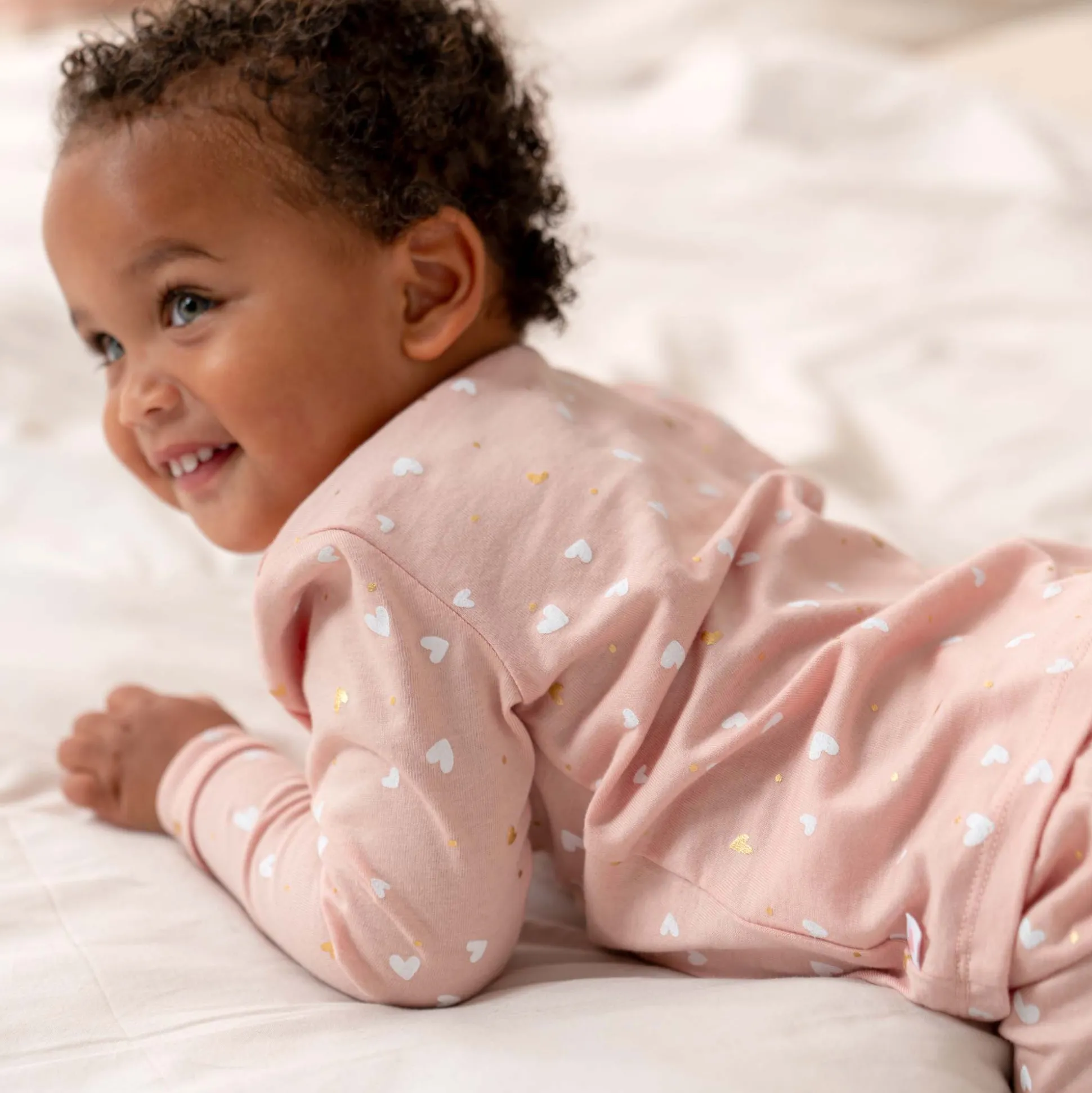 Prénatal peuter pyjama hartjes roze