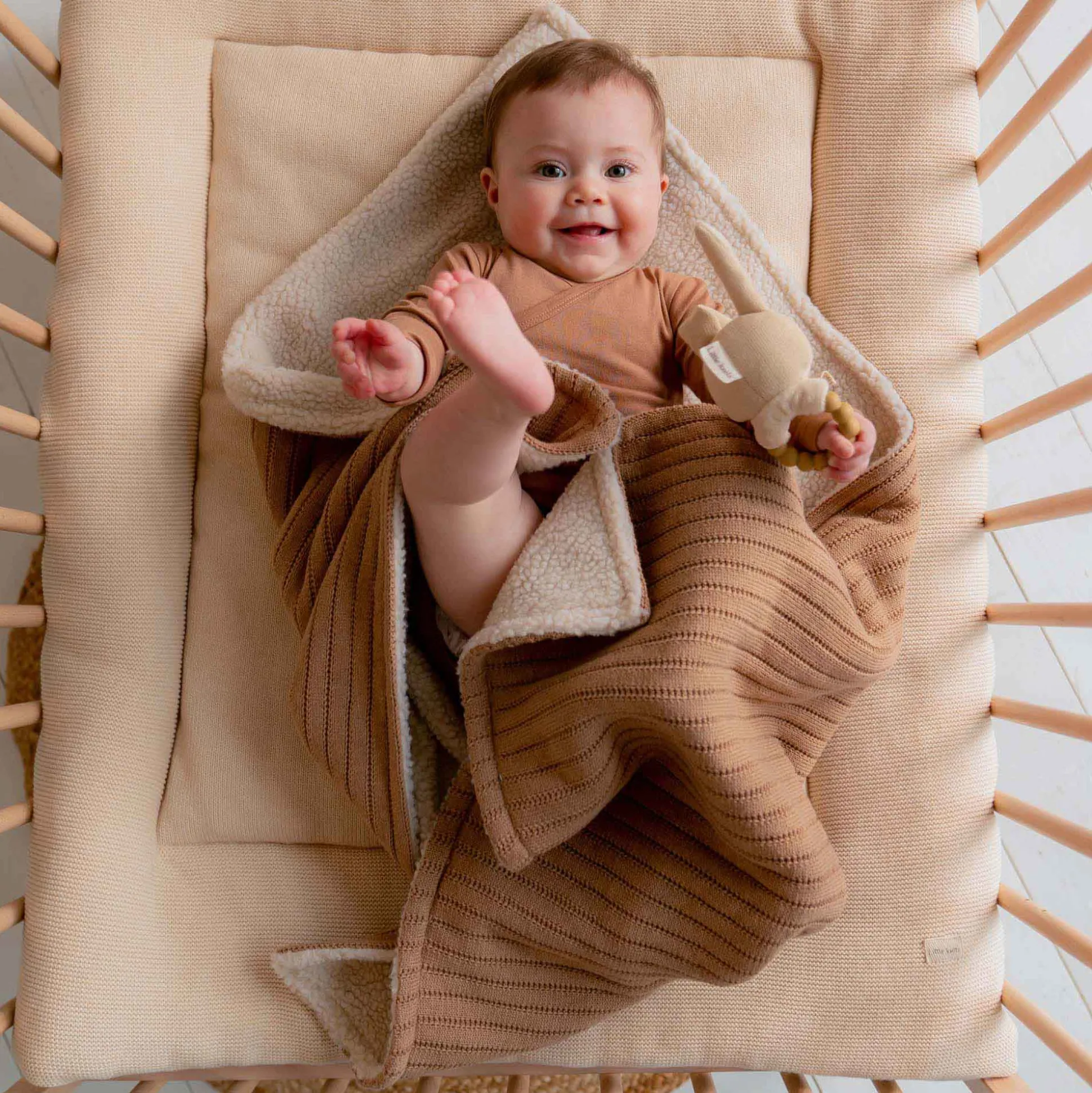 Prénatal reisdeken Dark Sand Brown