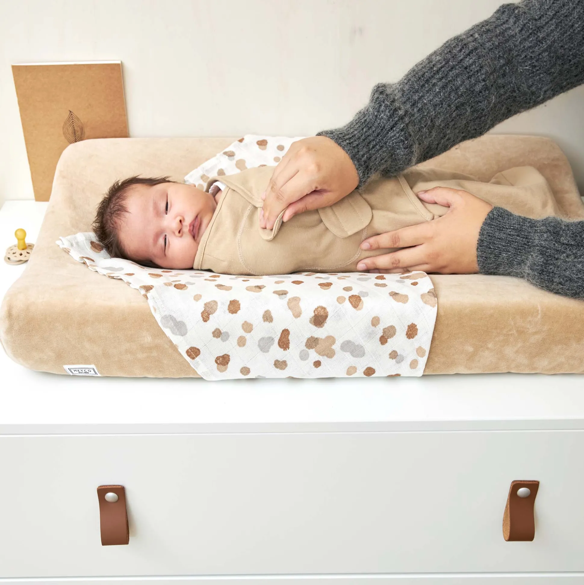 SwaddleMeyco 3-6 maanden sand Sandbrown