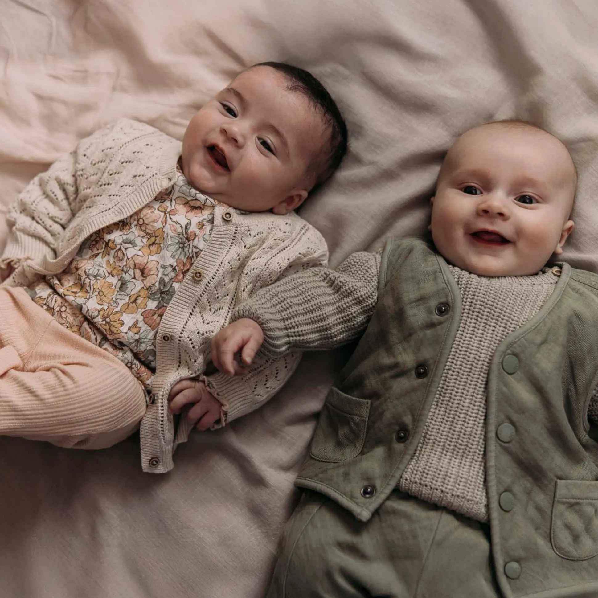 Sweet Petit baby broek Ize effen roze